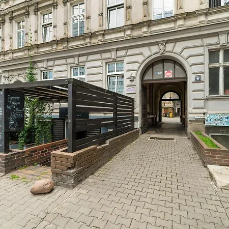 Apartment Eleganckie I Stylowe Niedaleko Rynku W Poznaniu By Renters