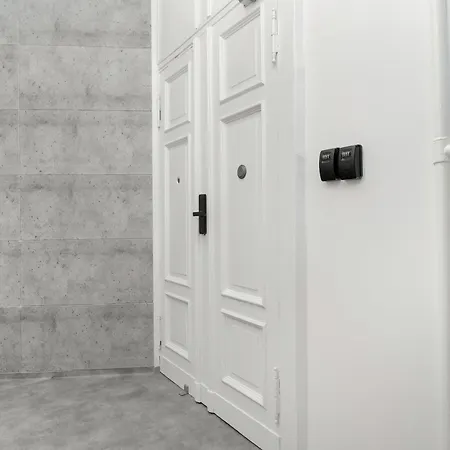 Elegancki I Stylowy Niedaleko Rynku W Poznaniu By Renters