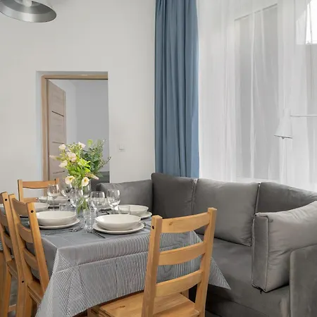 Eleganckie I Stylowe Niedaleko Rynku W Poznaniu By Renters Apartment *
