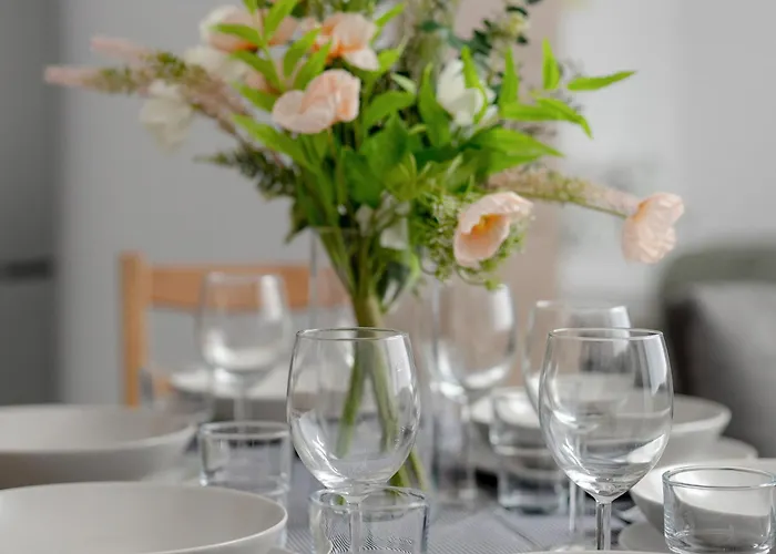 Elegancki I Stylowy Niedaleko Rynku W Poznaniu By Renters * Poznan